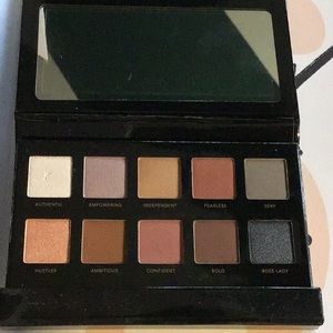 Eye Shadow Palette by I’m Smoking Hott